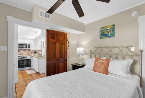 1009 Whitehead Street, Key West FL - photo 15 of 35