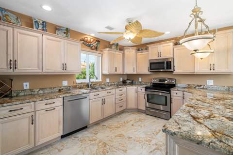 1400 W 63rd Street Ocean, Marathon FL - photo 9 of 52