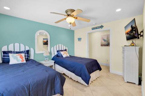 271 3rd Street, Key Colony FL - photo 16 of 37