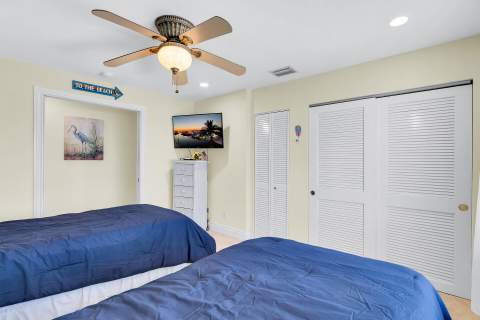 271 3rd Street, Key Colony FL - photo 17 of 37