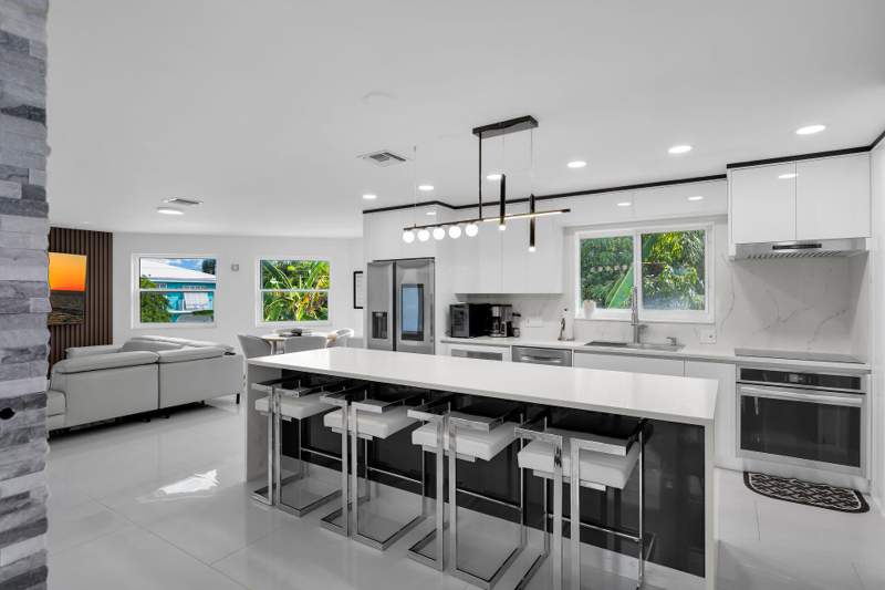 3 bedroom Single Family Residence at 209 Corsair Road, Plantation Island (61.0), Duck Key — photo 3