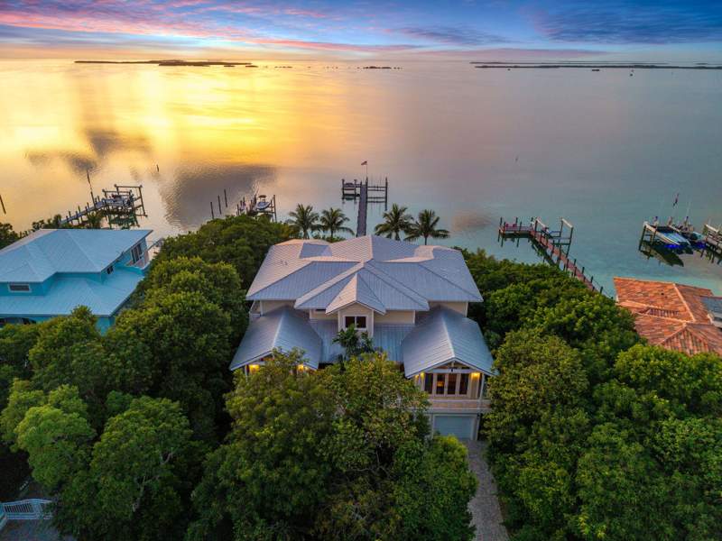 5 bedroom Single Family Residence at 104 Coastal Drive, Coral Coast Corrected Plat (96.0), Key Largo — photo 2