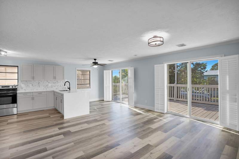 2 bedroom Single Family Residence at 29172 Rose Drive, Eden Pines Colony (29.0), Big Pine Key — photo 3