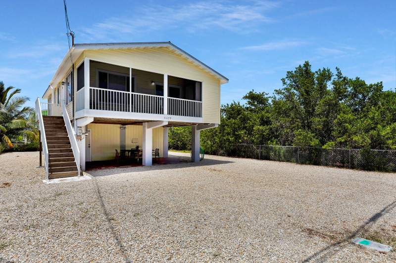 3 bedroom Single Family Residence at 31179 Avenue H, Sands Sub (31.0), Big Pine Key — photo 5