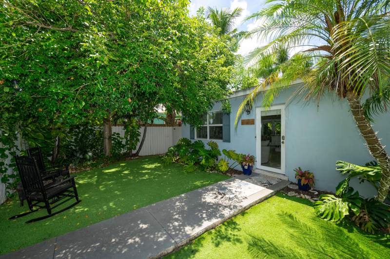 3 bedroom Multi-Units at 1523 Seminary Street, Monroe Investement Co Sub (2.0), Key West — photo 2