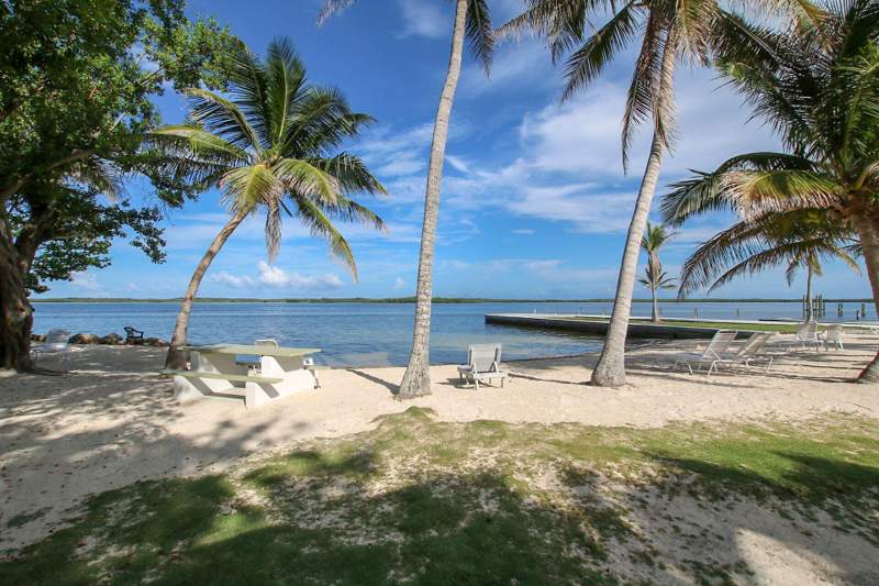 3 bedroom Single Family Residence at 19 SE Marlin Avenue, Largo Sound Park (103.5), Key Largo — photo 4