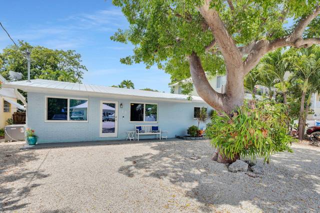 19 SE Marlin Avenue