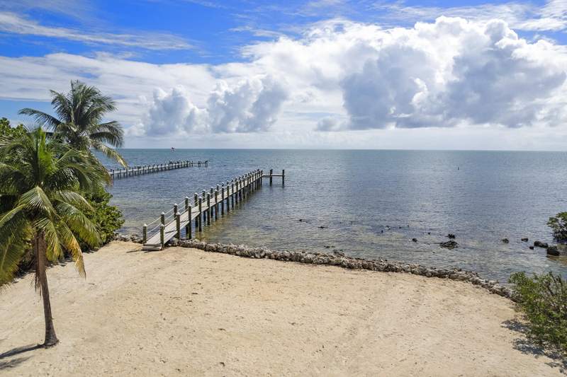 5 bedroom Single Family Residence at 87445 Old Highway, Plant Beach (87.5), Plantation Key — photo 4