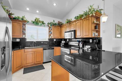 900 Shelter Bay Dr Ocean Drive, Key Colony FL - photo 12 of 73