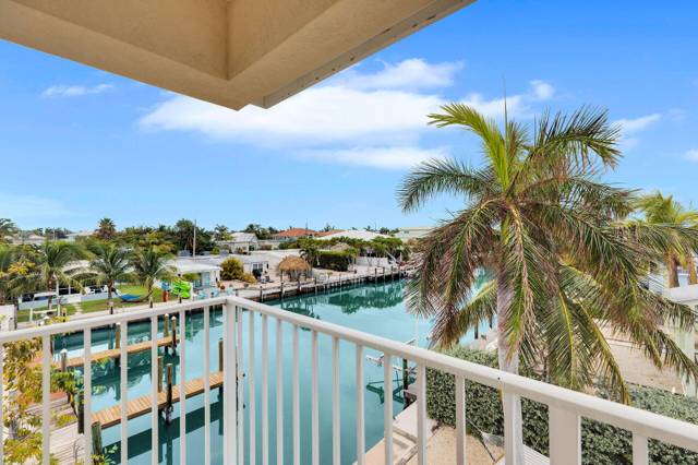 315 E Ocean Drive
