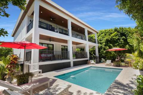 239 W Seaview Drive, home for sale in Duck Key 33050