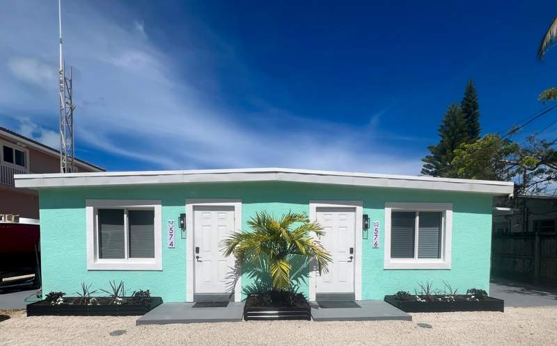 4 bedroom Duplex at 574 & 576 99th Street Ocean, Coral Colony (52.0), Marathon — photo 4