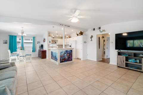 1210 Cactus Street, Key Largo FL - photo 10 of 40