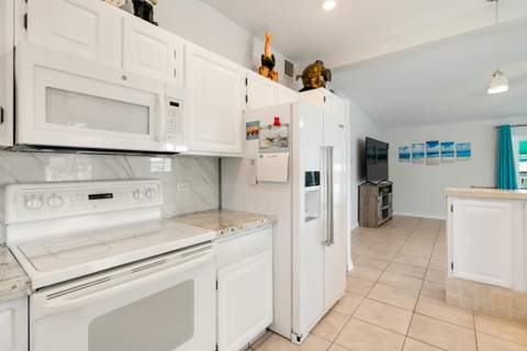 1210 Cactus Street, Key Largo FL - photo 15 of 40