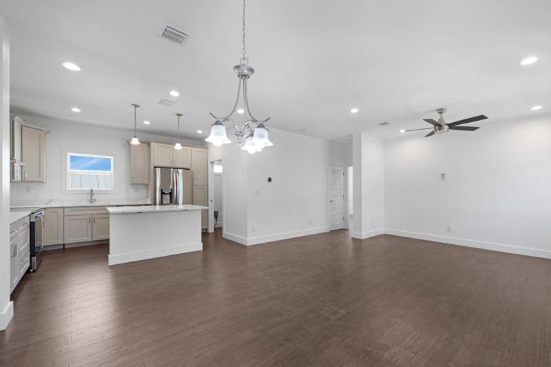 4 bedroom Single Family Residence at 49G Miriam Street, Lincoln Gard. No. 2 (5.0), Stock Island — photo 5