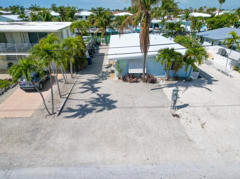 341 3rd Street, Key Colony FL - photo 7 of 42