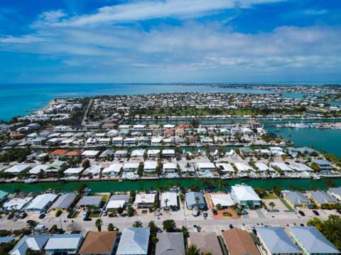 341 3rd Street, Key Colony FL - photo 12 of 42