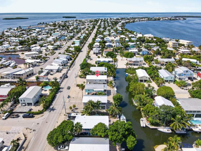 3 bedroom Single Family Residence at 342 Spanish Main Drive, Cutthroat Harbor Est (23.0), Cudjoe Key — photo 1