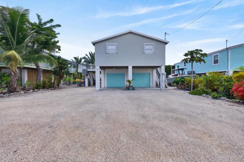 3 bedroom Single Family Residence at 342 Spanish Main Drive, Cutthroat Harbor Est (23.0), Cudjoe Key — photo 2