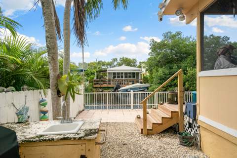 464 Bowie Lane, Key Largo FL - photo 7 of 34