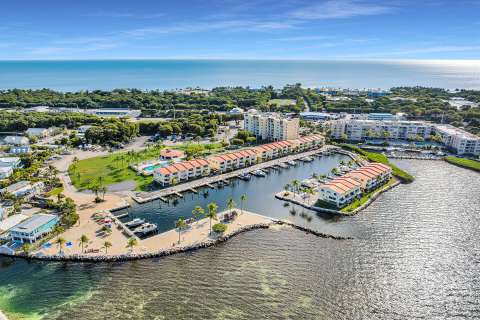 88540 Overseas Highway #Apt 304, home for sale in Plantation Key 33070
