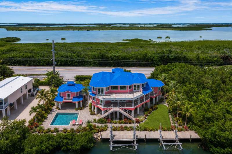 5 bedroom Single Family Residence at 23950 Overseas Highway, Dobie's Sub (24.0), Summerland Key — photo 5