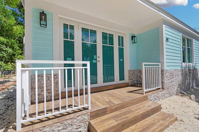 68 Coral Way