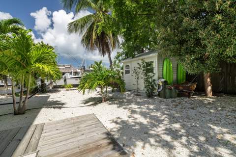 305 50th Street Ocean, Marathon FL - photo 13 of 47