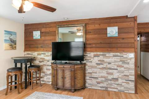 31032 Hollerich Drive, Big Pine Key FL - photo 8 of 67
