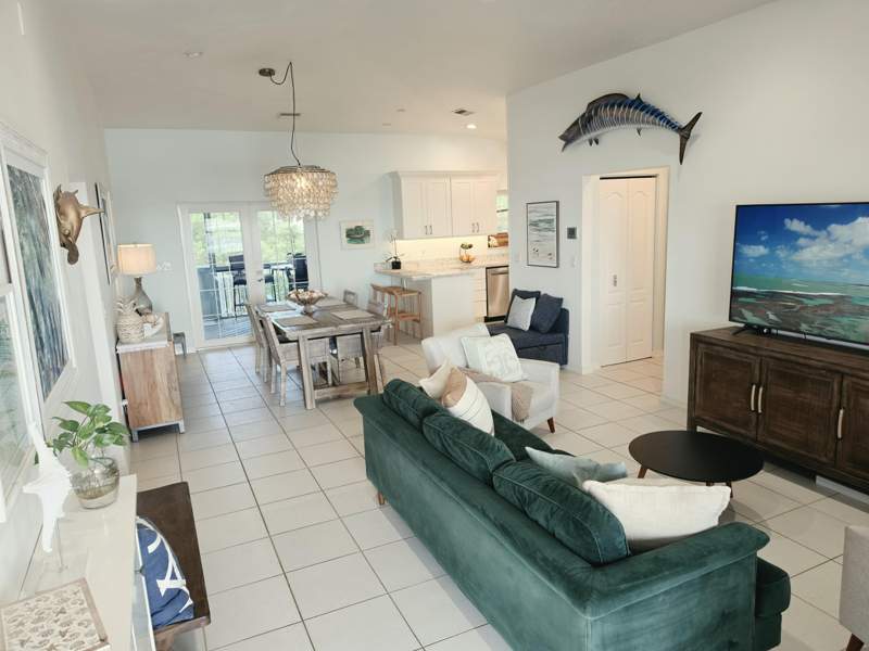 3 bedroom Single Family Residence at 673 Indies Road, Breezeswept Bch Est (27.5), Ramrod Key — photo 3