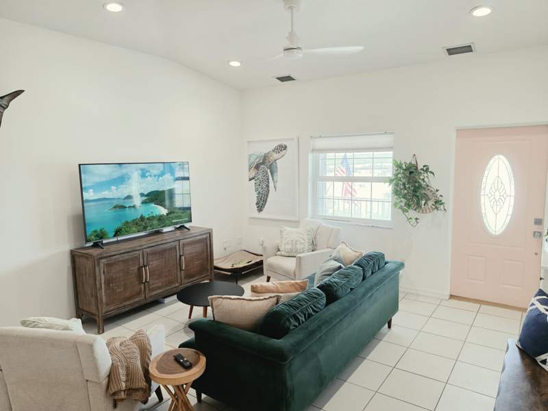 3 bedroom Single Family Residence at 673 Indies Road, Breezeswept Bch Est (27.5), Ramrod Key — photo 4