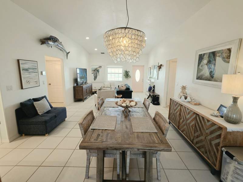 3 bedroom Single Family Residence at 673 Indies Road, Breezeswept Bch Est (27.5), Ramrod Key — photo 5