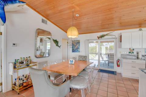 1518 Sunrise Drive, Big Pine Key FL - photo 11 of 56
