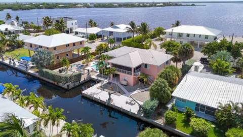 1518 Sunrise Drive, Big Pine Key FL - photo 8 of 56