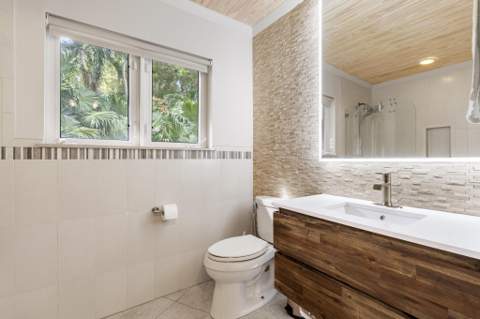 157 Navajo Street, Plantation Key FL - photo 13 of 44