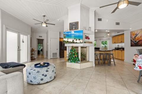 157 Navajo Street, Plantation Key FL - photo 17 of 44