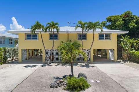 126 N Indies Drive, home for sale in Duck Key 33050