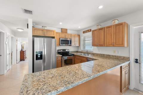 126 N Indies Drive, Duck Key FL - photo 19 of 44
