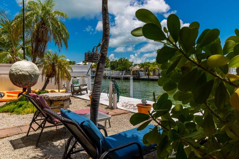 2 bedroom Half Duplex at 440 11Th Street, Key Colony Bch 1st Addn Amd Plat (53.5), Key Colony — photo 2