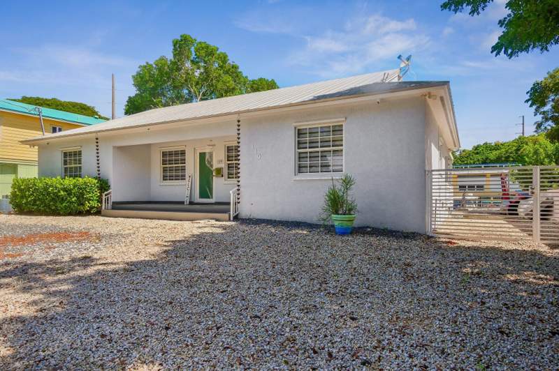 3 bedroom Single Family Residence at 119 Peace Avenue, Dove Creek (94.0), Key Largo — photo 2