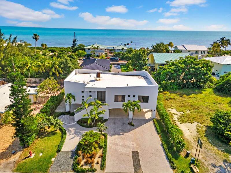 3 bedroom Single Family Residence at 273 W Seaview Drive, Duck Key (61.0), Duck Key — photo 2