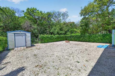 414 N Mahogany Avenue, Key Largo FL - photo 6 of 69