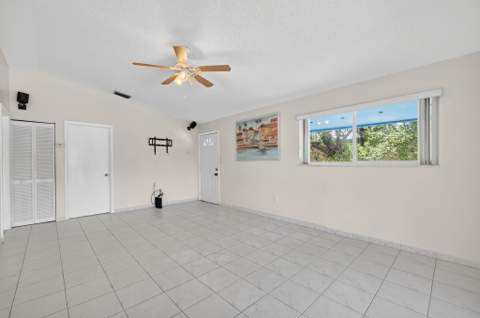 414 N Mahogany Avenue, Key Largo FL - photo 16 of 69