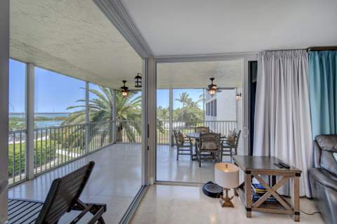 8302 Marina Villas Drive #8302, Duck Key FL - photo 12 of 54