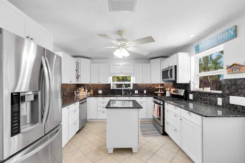 58110 Ferreire Street, Marathon FL - photo 11 of 32