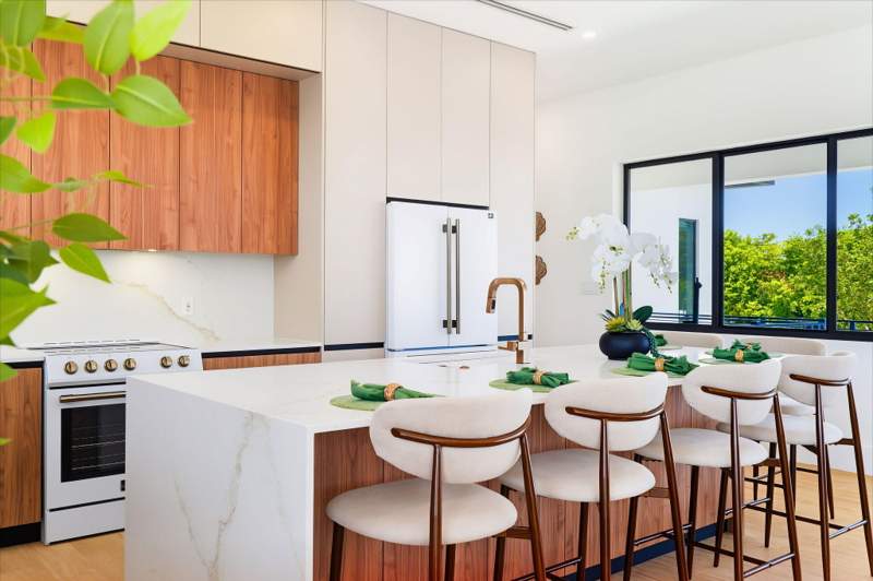 4 bedroom Single Family Residence at 300 N Anglers Drive, S Marathon Shores (52.5), Marathon — photo 5