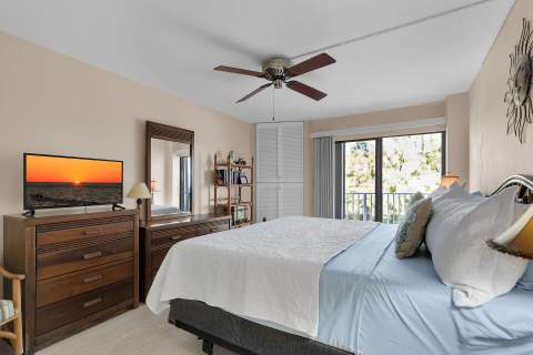 201 E Ocean Drive #1-211, Key Colony FL - photo 24 of 56