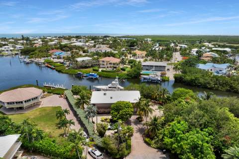870 Copa D Oro, Marathon FL - photo 9 of 41