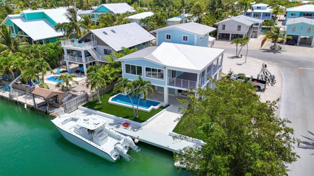 848 E Caribbean Drive