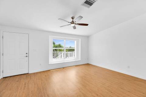 203 Peachtree Avenue, Marathon FL - photo 16 of 48